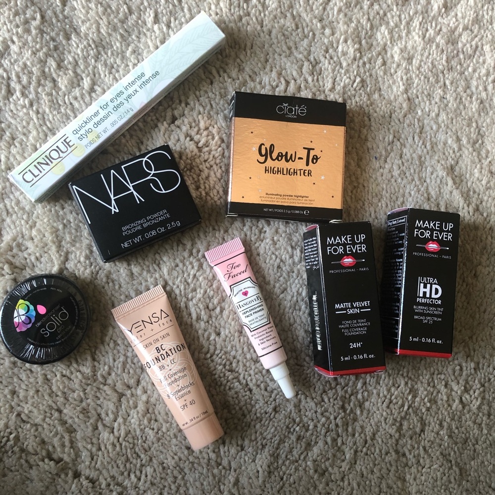 Makeup sample lot